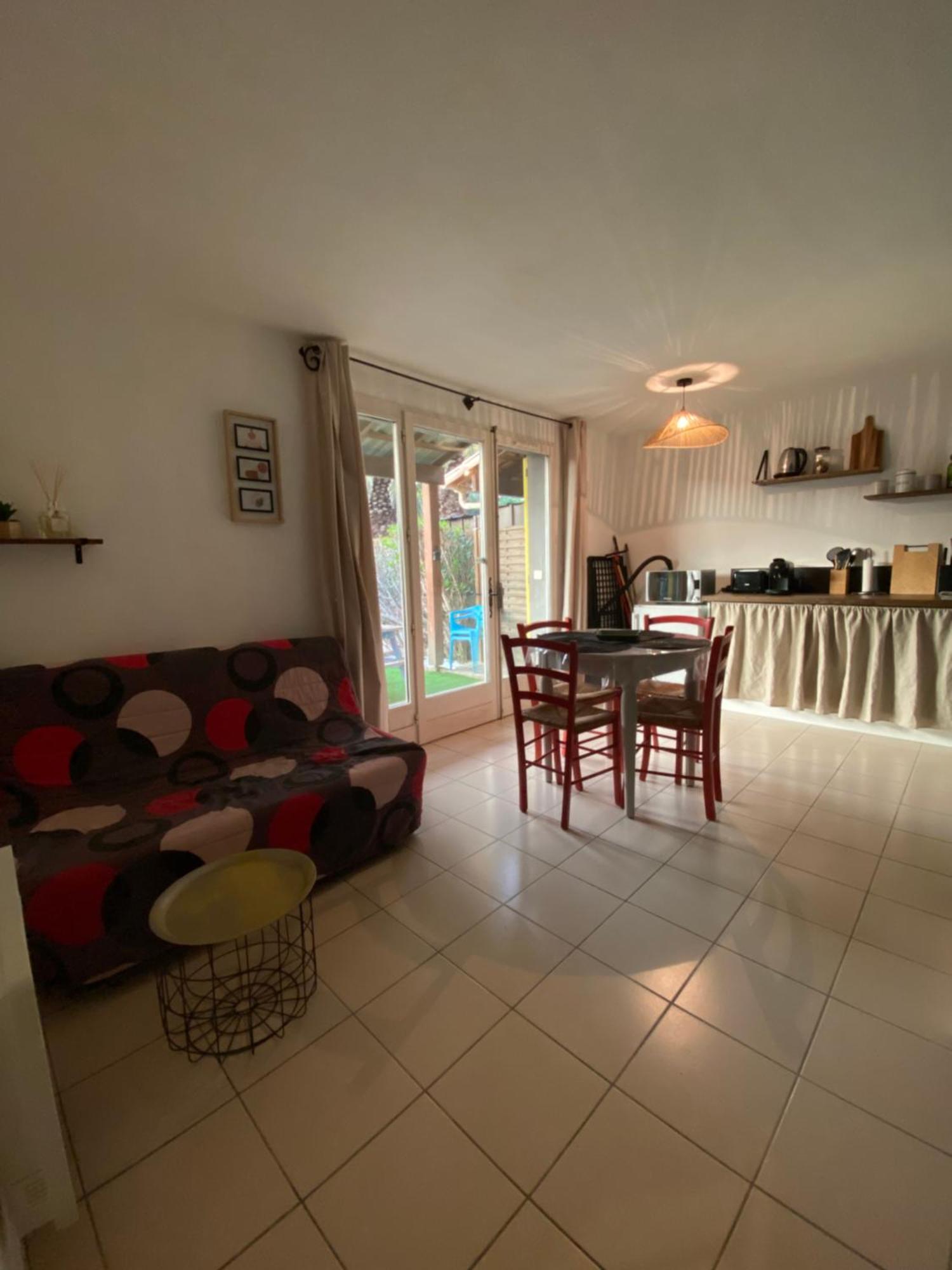 Belle Marina En Bord D'Etang Villa Le Barcares Ngoại thất bức ảnh